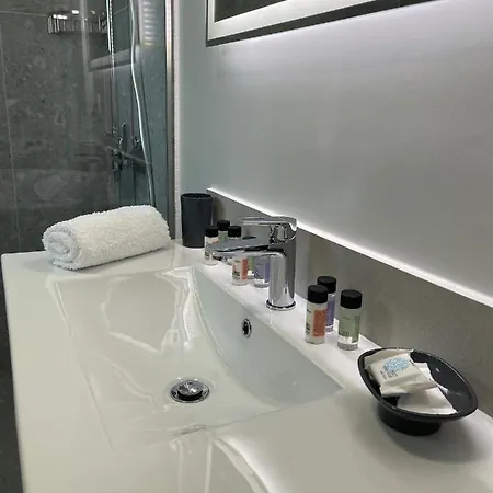 Rodelia * Roda (Corfu)