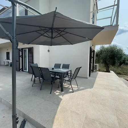 Rodelia * Roda (Corfu)